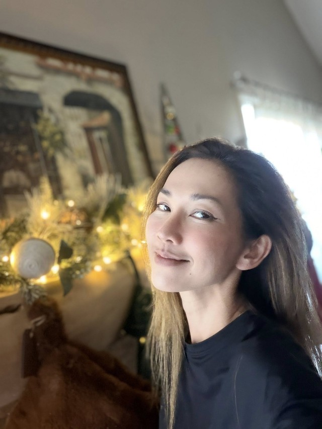 Mặt mộc tuổi 44 của mỹ nh&acirc;n 'Hương ph&ugrave; sa' vừa ly h&ocirc;n chồng doanh nh&acirc;n - Ảnh 5.