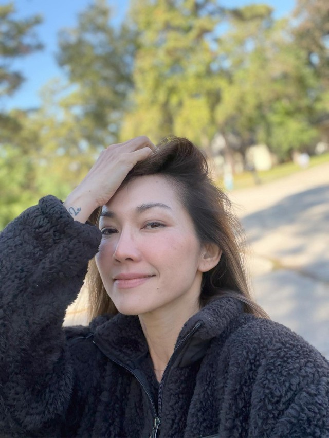 Mặt mộc tuổi 44 của mỹ nh&acirc;n 'Hương ph&ugrave; sa' vừa ly h&ocirc;n chồng doanh nh&acirc;n - Ảnh 10.