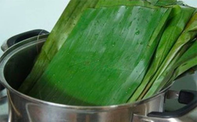 Mẹo luộc b&aacute;nh chưng xanh tự nhi&ecirc;n, b&ecirc;n trong ch&iacute;n mềm, thơm ngon chuẩn vị - Ảnh 2.