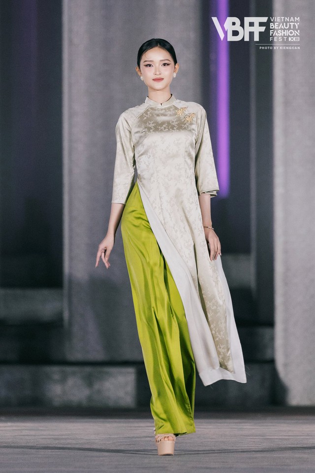 Nữ sinh Nghệ An Ph&ugrave;ng Thị Diệu Linh nổi bật tại Miss World Vietnam 2025 - Ảnh 7.