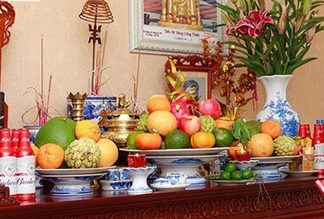 &Yacute; nghĩa của m&acirc;m bồng tr&ecirc;n b&agrave;n thờ Việt - Ảnh 5.