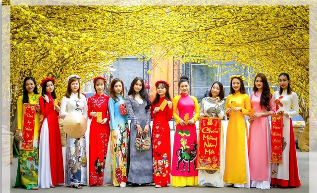 N&ecirc;n mặc g&igrave; ng&agrave;y m&ugrave;ng 1 Tết cho 12 con gi&aacute;p ph&aacute;t t&agrave;i cả năm - Ảnh 1.