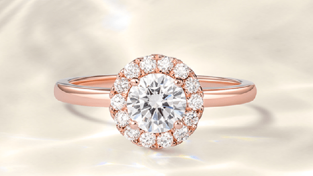 Năm 2026 nên mua trang sức vàng tây hay vàng ta để giữ giá? - Ảnh 9. Năm 2026 nên mua trang sức vàng tây hay vàng ta để giữ giá? - Ảnh 9.