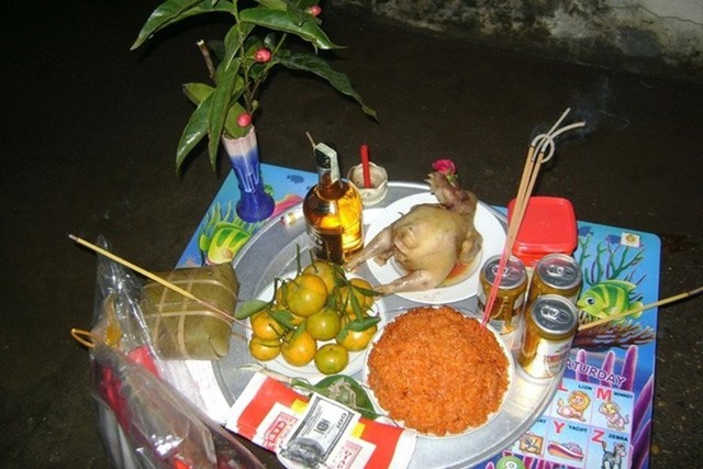 Những điều cần biết về nghi thức cúng giao thừa vào đêm 30 Tết - Ảnh 2. Những điều cần biết về nghi thức cúng giao thừa vào đêm 30 Tết - Ảnh 2.