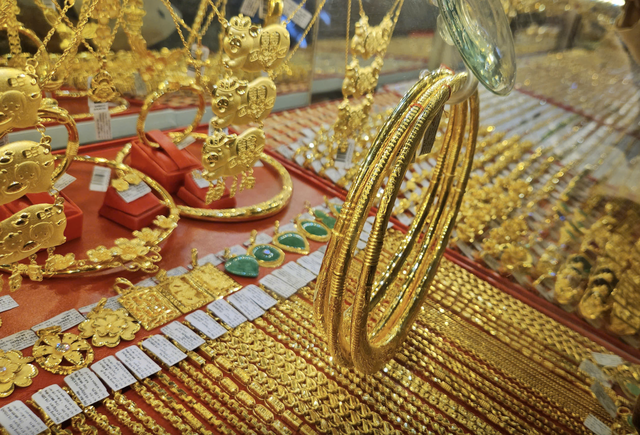 Mua vàng từ ngày 9/2/2026: Người mua phải tuyệt đối tuân thủ điều này để không bị phạt nặng - Ảnh 1. Mua vàng từ ngày 9/2/2026: Người mua phải tuyệt đối tuân thủ điều này để không bị phạt nặng - Ảnh 1.