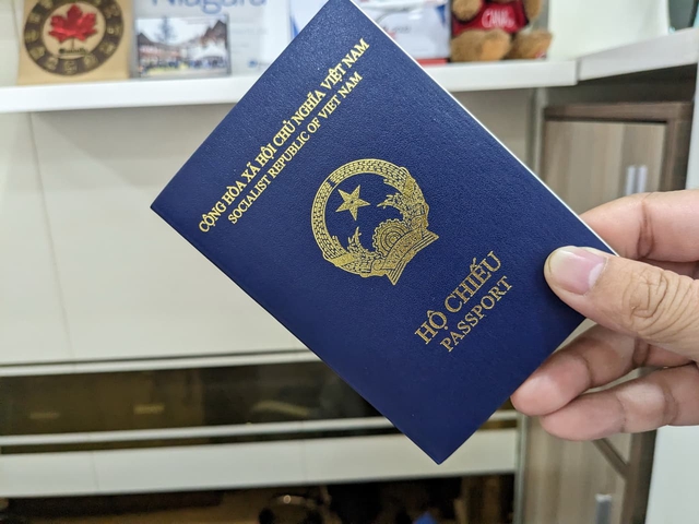 ho-chieu-passport-17691889614141036281432.jpg