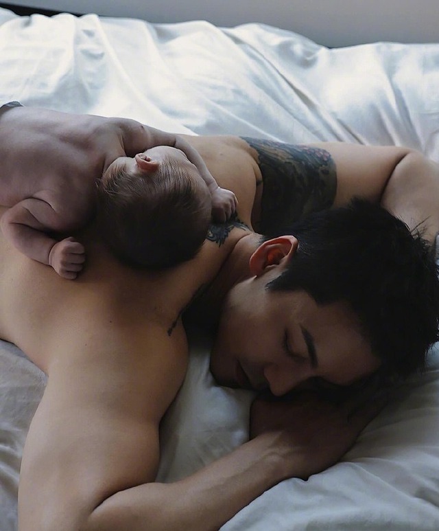 Biến chứng sau sinh khiến bạn g&aacute;i nam diễn vi&ecirc;n nổi tiếng l&ecirc;n b&agrave;n mổ 2 lần v&agrave; cảm thấy "dễ bị tổn thương hơn bao giờ hết" - Ảnh 3.