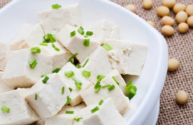 Món ăn rẻ tiền quen thuộc trong bữa cơm Việt, nhưng người bệnh suy thận được khuyến cáo không nên ăn - Ảnh 2. Món ăn rẻ tiền quen thuộc trong bữa cơm Việt, nhưng người bệnh suy thận được khuyến cáo không nên ăn - Ảnh 2.