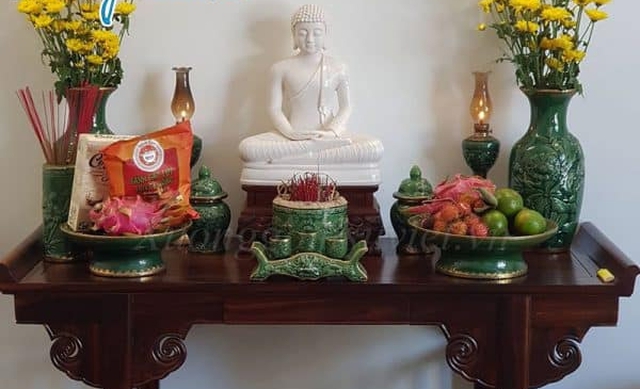 Làm vỡ đèn dầu trên bàn thờ là điềm gì? - Ảnh 3. Làm vỡ đèn dầu trên bàn thờ là điềm gì? - Ảnh 3.