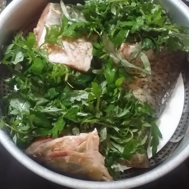 Món ngon từ ngải cứu giúp bồi bổ cơ thể mùa lạnh - Ảnh 2. Món ngon từ ngải cứu giúp bồi bổ cơ thể mùa lạnh - Ảnh 2.