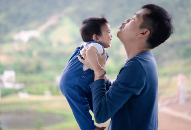 Bất ngờ mối li&ecirc;n hệ giữa tuổi sinh con của người cha v&agrave; IQ của con: Độ tuổi 'v&agrave;ng' l&agrave; bao nhi&ecirc;u? - Ảnh 2.