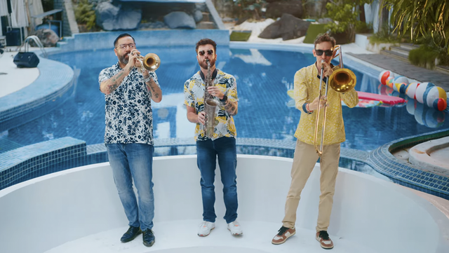 Anh em nhạc sĩ H&ograve;ai An - V&otilde; H&ograve;ai Ph&uacute;c ra mắt MV Valentine 2026 đầy cảm x&uacute;c - Ảnh 3.