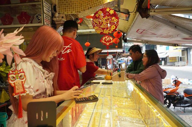 Đầu năm c&oacute; n&ecirc;n mua v&agrave;ng kh&ocirc;ng? - Ảnh 3.