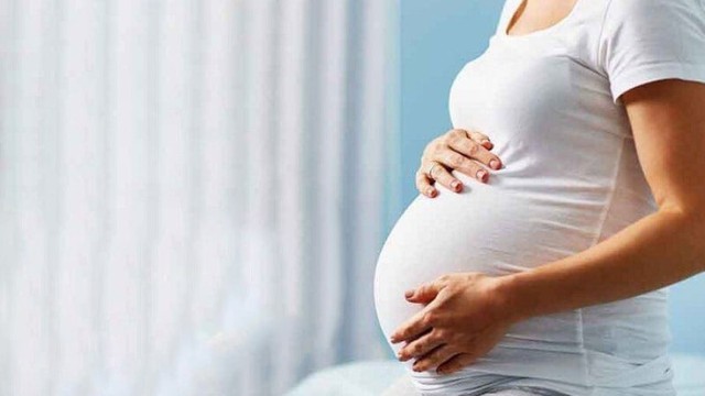 B&agrave; bầu đi đ&aacute;m ma n&ecirc;n mang theo g&igrave;? - Ảnh 1.