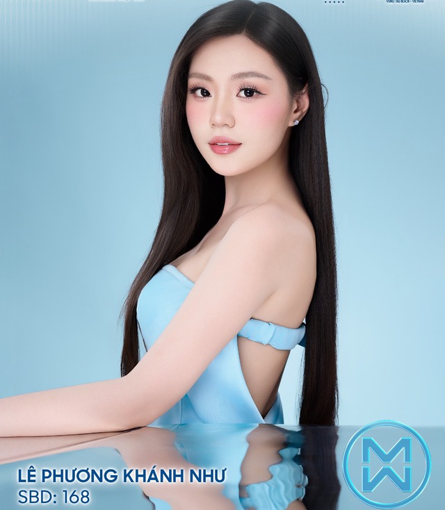 Nữ MC song ngữ qu&ecirc; Kh&aacute;nh H&ograve;a g&acirc;y ch&uacute; &yacute; tại Miss World Vietnam 2025 - Ảnh 2.