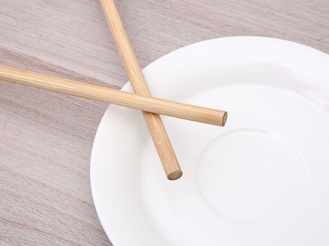 &Yacute; nghĩa đặt b&aacute;t cơm quả trứng đầu giường người mất - Ảnh 2.