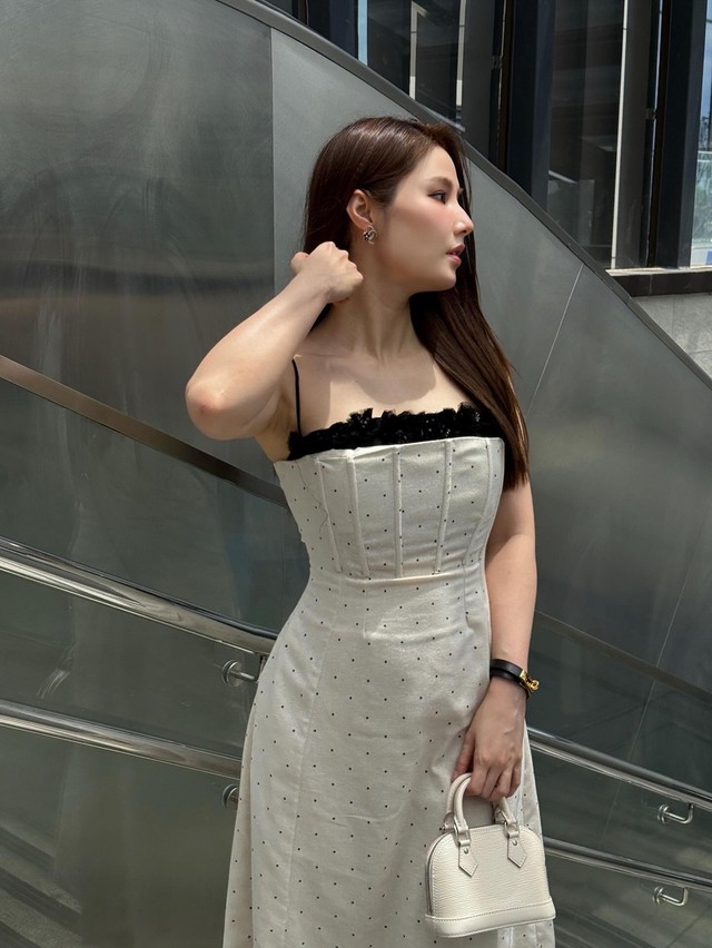 Một năm sau ng&agrave;y sinh qu&yacute; tử, sắc v&oacute;c nữ diễn vi&ecirc;n tuổi Ngọ thay đổi ngỡ ng&agrave;ng - Ảnh 10.