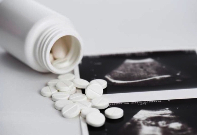 Thai phụ su&yacute;t tử vong, buộc phải cắt to&agrave;n bộ tử cung v&igrave; sai lầm khi tự &yacute; d&ugrave;ng thuốc ph&aacute; thai - Ảnh 1.