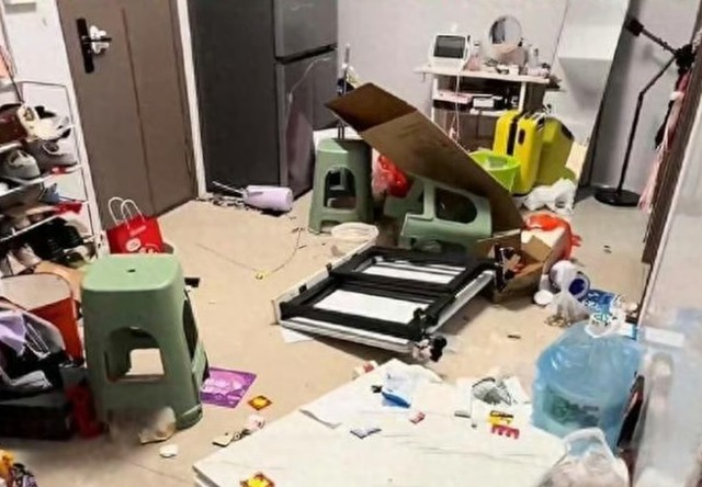 Chồng khiến vợ bật khóc bỏ nhà đi giữa đêm chỉ vì mua máy rửa bát không bàn bạc - Ảnh 1. Chồng khiến vợ bật khóc bỏ nhà đi giữa đêm chỉ vì mua máy rửa bát không bàn bạc - Ảnh 1.