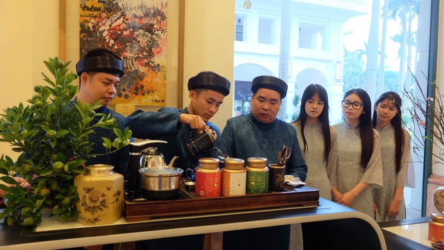 Tr&agrave; truyền thống: C&acirc;u chuyện g&igrave;n giữ v&agrave; h&agrave;nh tr&igrave;nh th&iacute;ch ứng kh&ocirc;ng gian hội nhập - Ảnh 1.