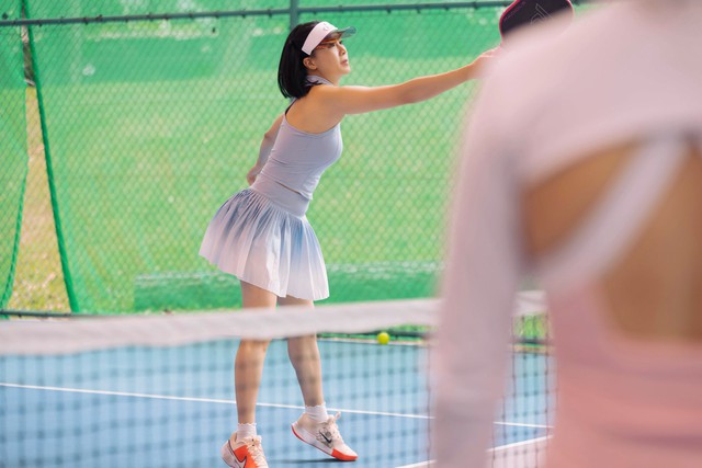 B&agrave; Ph&oacute; Viện trưởng Viện Kiểm s&aacute;t Nh&acirc;n d&acirc;n tỉnh trong phim 'Lằn ranh' ở tuổi ngo&agrave;i 40 c&oacute; đời thực ra sao? - Ảnh 7.