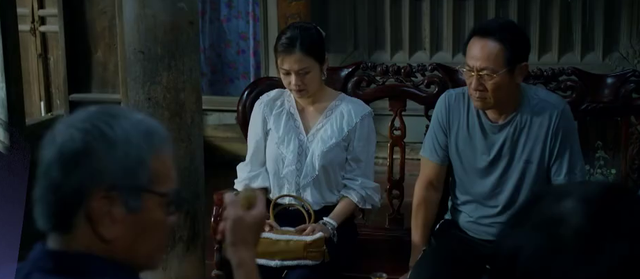 Gia đ&igrave;nh tr&aacute;i dấu - Tập 16: Dương bị 'trap boy' đ&aacute;nh thuốc m&ecirc; - Ảnh 5.