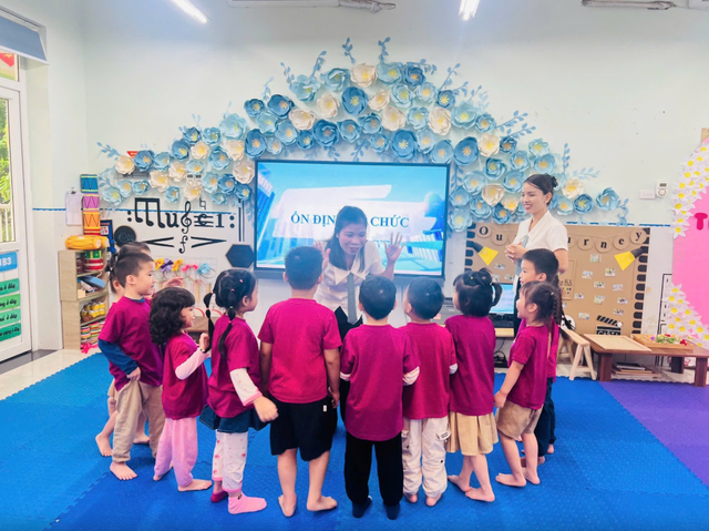 Tin s&aacute;ng 7/1: B&aacute;c sĩ c&uacute;i đầu trước quyết định của gia đ&igrave;nh c&oacute; người th&acirc;n chết n&atilde;o; Tuổi nghỉ hưu của gi&aacute;o vi&ecirc;n từ 2026 - Ảnh 1.