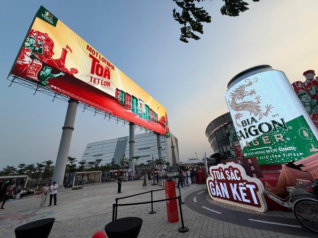 Bia Saigon: từ dấu ấn 'Tỏa sắc Tết S&agrave;i G&ograve;n' đến h&agrave;nh tr&igrave;nh 'Tỏa Tết lớn' khắp Việt Nam - Ảnh 1.