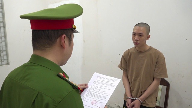 Giả danh giảng vi&ecirc;n đại học, lừa b&aacute;n đồng phục cho sinh vi&ecirc;n chiếm đoạt hơn 700 triệu đồng - Ảnh 1.