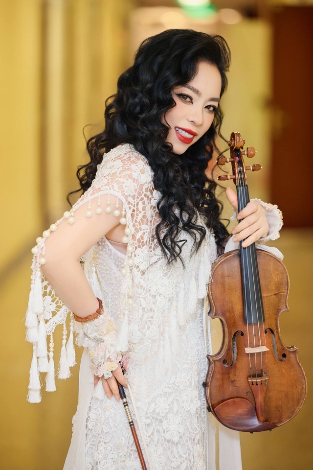 Nghệ sĩ violon Trịnh Minh Hiền chia sẻ bí quyết sống khỏe , đẹp và thành công trong nghệ thuật - Ảnh 6. Nghệ sĩ violon Trịnh Minh Hiền chia sẻ bí quyết sống khỏe , đẹp và thành công trong nghệ thuật - Ảnh 6.