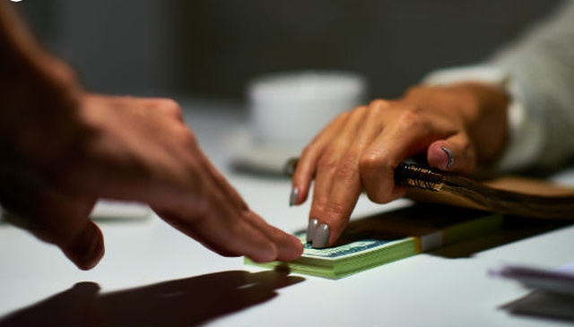 Thứ đáng sợ nhất không phải là thiếu tiền, chính 3 thứ này mới khiến bạn 'không ngóc đầu lên được' - Ảnh 2. Thứ đáng sợ nhất không phải là thiếu tiền, chính 3 thứ này mới khiến bạn 'không ngóc đầu lên được' - Ảnh 2.