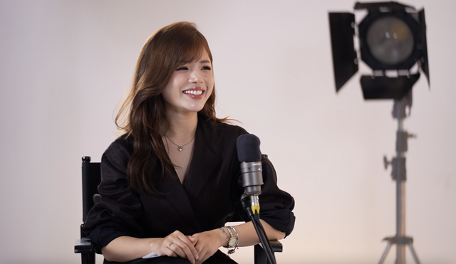 Hương Tràm mở màn chương trình Sao check trên VTV3 với những câu chuyện thú vị - Ảnh 1. Hương Tràm mở màn chương trình Sao check trên VTV3 với những câu chuyện thú vị - Ảnh 1.