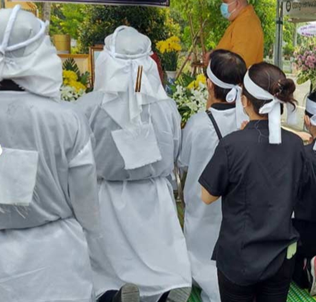 Tại sao c&oacute; tục mũ gai đai chuối v&agrave; chống gậy trong đ&aacute;m tang - Ảnh 2.