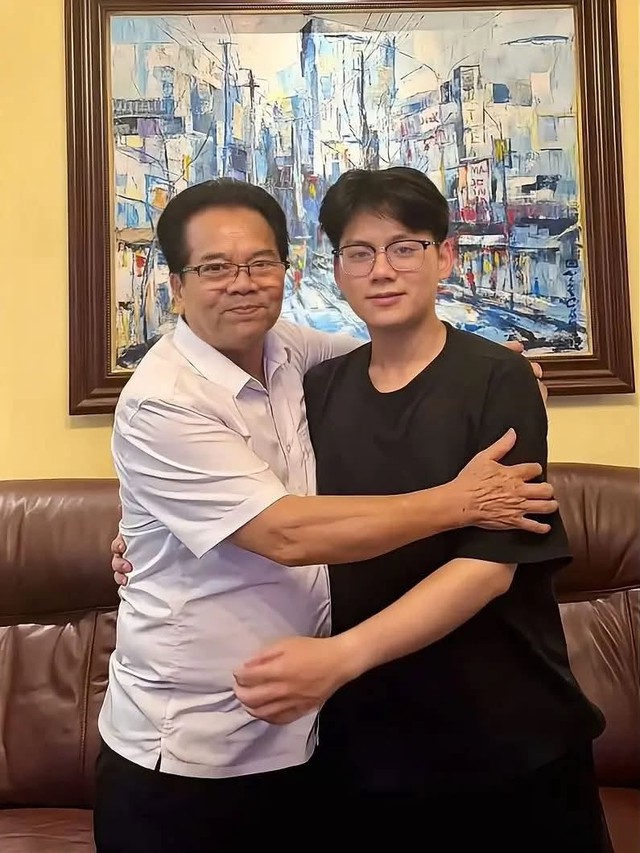 Ch&aacute;u nội NSND Trần Nhượng g&acirc;y ch&uacute; &yacute; - Ảnh 1.