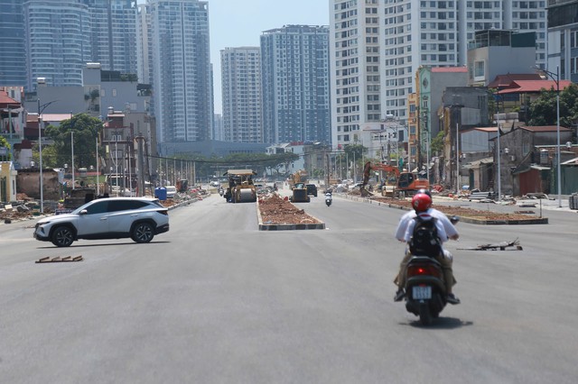 Cận cảnh tuyến Vành đai 2.5 thông xe kỹ thuật, mở luồng di chuyển qua khu đô thị 'nhà giàu' - Ảnh 5.