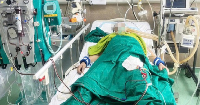 Người đ&agrave;n &ocirc;ng 35 tuổi vi&ecirc;m tụy cấp, triglycerid tăng gần 20 lần - Ảnh 1.