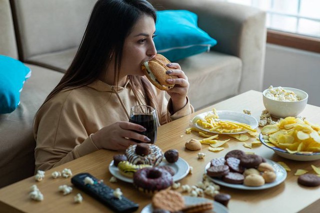 V&igrave; sao cần d&aacute;n nh&atilde;n dinh dưỡng  - Ảnh 1.