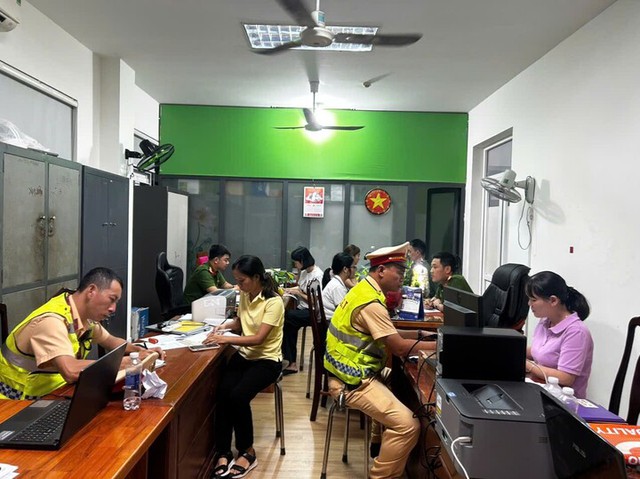 Tin s&aacute;ng 19/10: Quy định mới về mua, b&aacute;n v&agrave;ng từ 5 triệu đồng trong ng&agrave;y phải chuyển khoản;  - Ảnh 2.