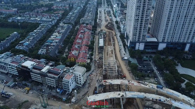 GĐXH - Được khởi c&ocirc;ng từ th&aacute;ng 4/2025 với tổng vốn đầu tư gần 2.400 tỷ đồng, dự &aacute;n n&uacute;t giao kh&aacute;c mức giữa V&agrave;nh đai 3.5 v&agrave; Đại lộ Thăng Long đang đẩy nhanh tiến độ thi c&ocirc;ng. - Ảnh 6.