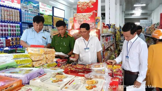 Quản l&yacute; thị trường C&agrave; Mau ph&aacute;t hiện h&agrave;ng loạt vụ vi phạm trong th&aacute;ng 9 - Ảnh 1.