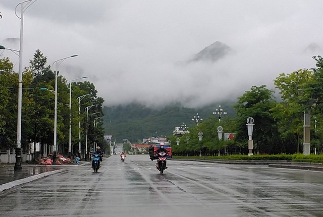 Tin s&aacute;ng 3/10: Kh&ocirc;ng kh&iacute; lạnh tr&agrave;n về, miền Bắc chuyển lạnh; Chốt lịch nghỉ Tết Nguy&ecirc;n đ&aacute;n năm 2027 - Ảnh 1.