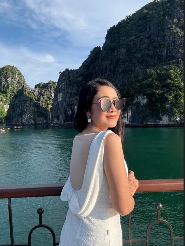 NSND Thu H&agrave; 'L&aacute; ngọc c&agrave;nh v&agrave;ng' khoe nhan sắc tuổi sắp hưu - Ảnh 6.
