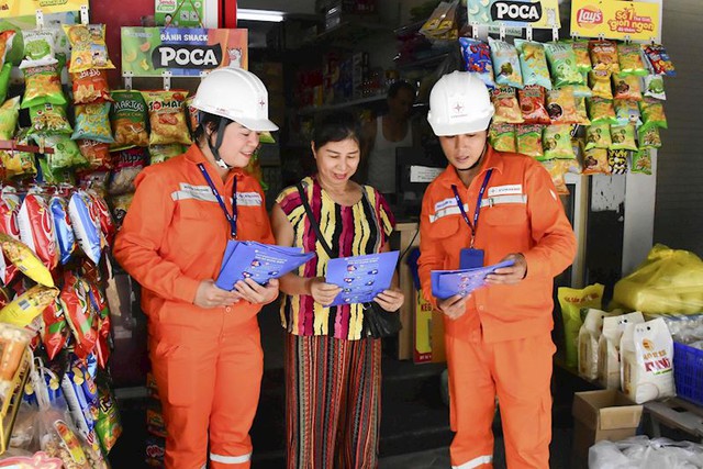 Li&ecirc;n tiếp xảy ra c&aacute;c vụ ch&aacute;y nổ, EVNHANOI đưa ra khuyến c&aacute;o sử dụng điện an to&agrave;n trong gia đ&igrave;nh - Ảnh 1.