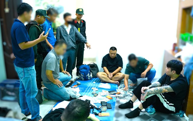 Vai tr&ograve; Nguyễn Thị Th&ugrave;y Linh 30 tuổi trong đường d&acirc;y tổ chức cho h&agrave;ng chục người nước ngo&agrave;i nhập cảnh, lưu tr&uacute; tr&aacute;i ph&eacute;p v&agrave;o Việt Nam - Ảnh 3.