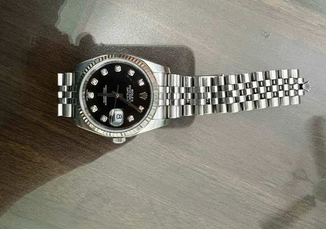 H&agrave; Nội: Ai l&agrave;m rơi đồng hồ Rolex, Swarovski v&agrave; tập tiền 500.000 đồng cần khẩn trương đến C&ocirc;ng an nhận lại t&agrave;i sản - Ảnh 1.