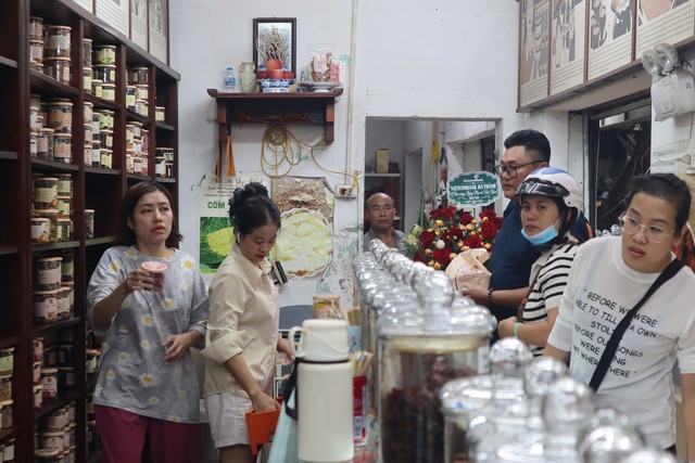 &Ocirc; mai H&agrave;ng Đường: Thức qu&agrave; H&agrave; Nội giữa thị trường đặc sản ng&agrave;y c&agrave;ng đa dạng - Ảnh 12.