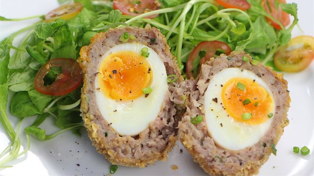 Trẻ ăn trứng gà có bị dậy thì sớm không? Bác sĩ giải đáp thắc mắc - Ảnh 10.