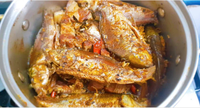 C&aacute; diếc gi&aacute; rẻ, bổ dưỡng nhưng 4 nh&oacute;m người cần lưu &yacute; khi ăn - Ảnh 2.