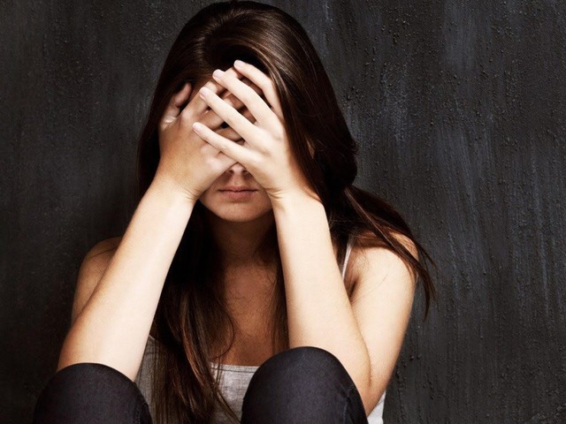 T&ocirc;i &acirc;m thầm chịu đựng chồng ngoại t&igrave;nh nhiều năm v&igrave; con, đến chuyến du lịch Đ&agrave; Nẵng, t&ocirc;i quyết định nghĩ đến ly h&ocirc;n - Ảnh 2.