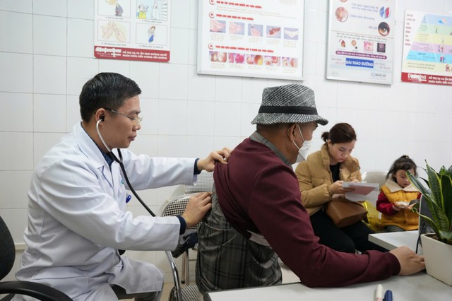6 nhóm người cần chú ý bệnh hô hấp khi thời tiết thay đổi - Ảnh 2.